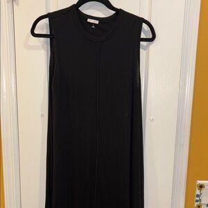 ZARA SLEEVELESS BLACK MAXI DRESS
SIZE MEDIUM
PTP 18/19”
50% COTTON 50%MODAL